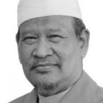 DATO' HAJI ISMAIL KAMUS